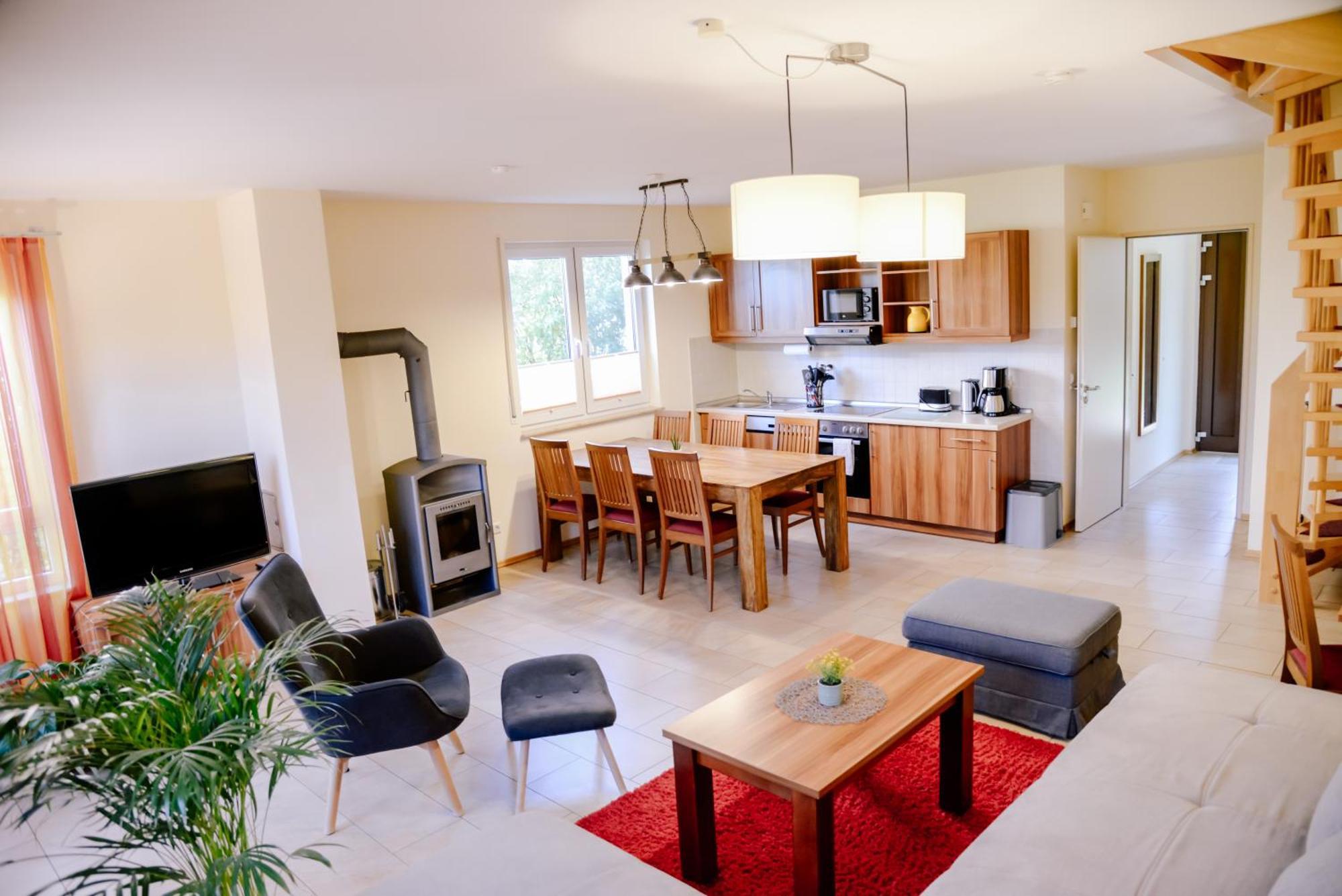 Two-Bedroom Apartment,1539625897:JPEG